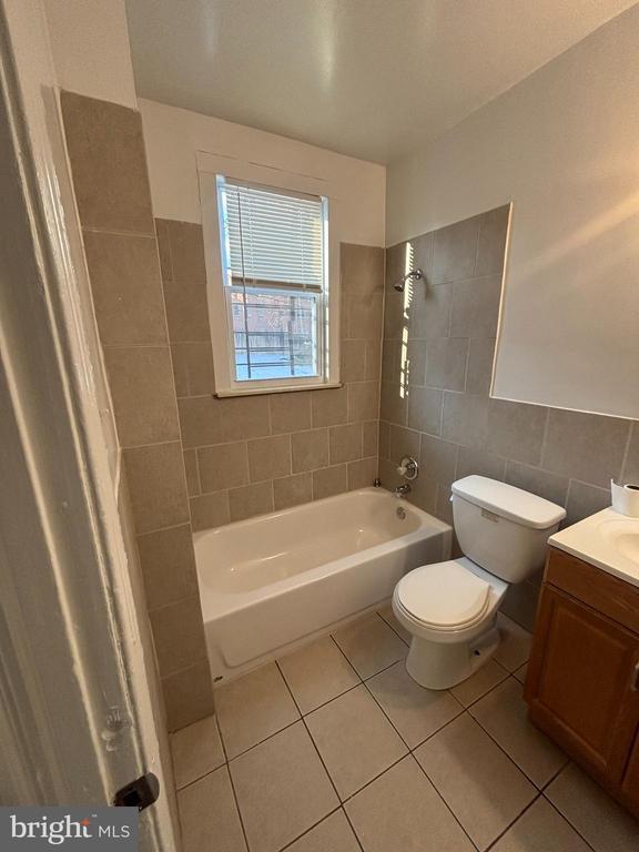 Building Photo - 2820 Pomeroy Rd SE