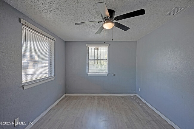 Building Photo - 4114 Moncrief Rd