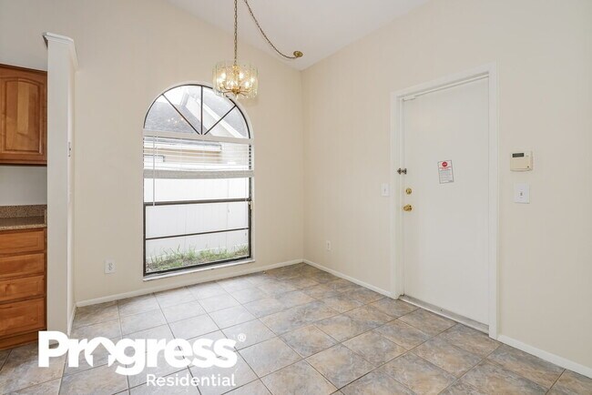 Building Photo - 830 E Charing Cross Cir