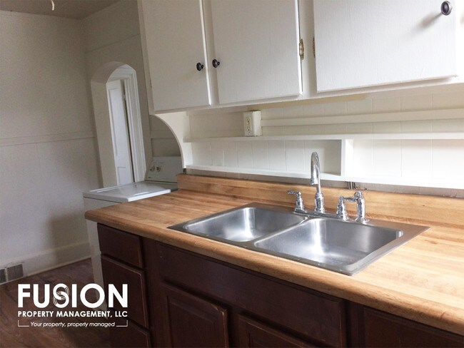 Foto del edificio - 20 Mansfield Ave