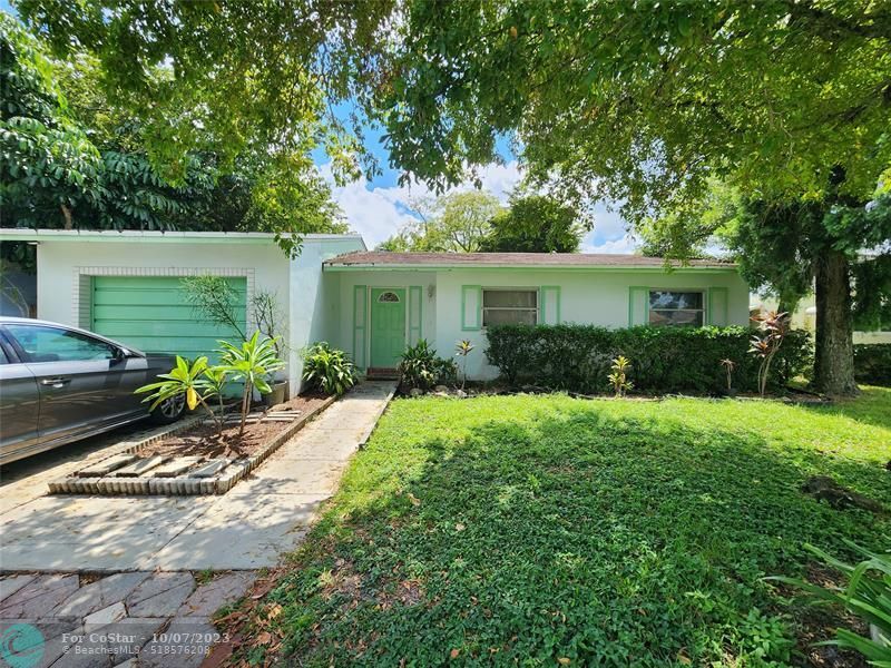 Primary Photo - 7262 SW 1st St
