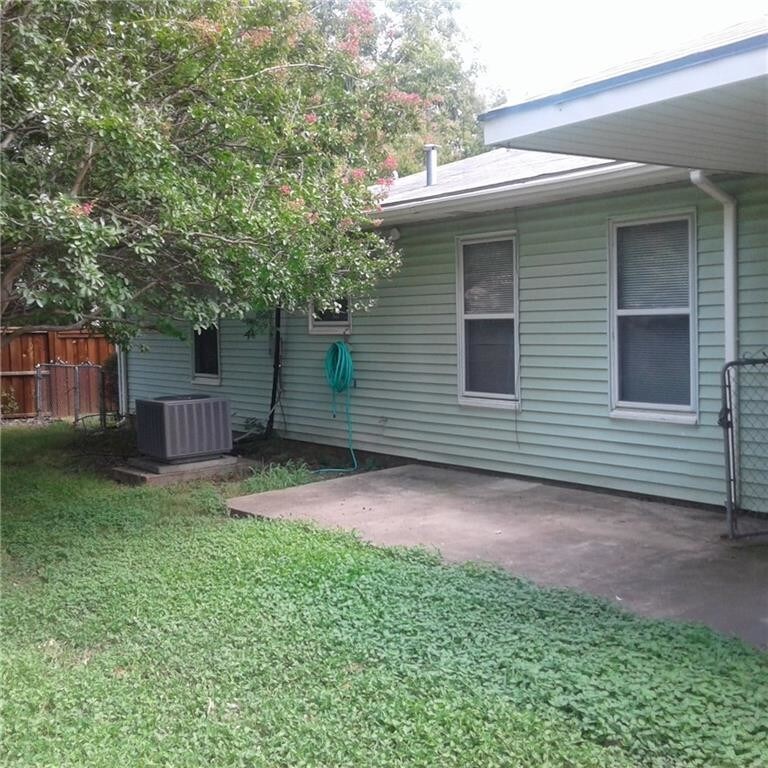 Foto principal - 5713 Highland Ave