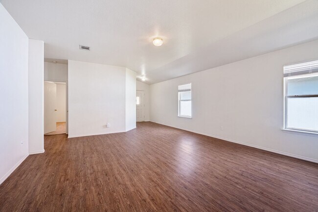 Foto del edificio - Classic 3 Bedroom, 2 Bath Home in Austin Near Tesla & Airport