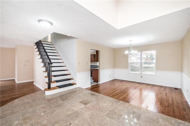 Building Photo - 1369 Nykiel Ct