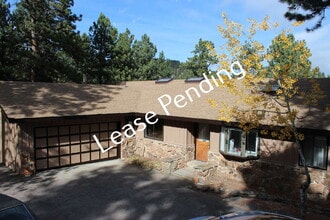 Building Photo - 29783 Canterbury Cir