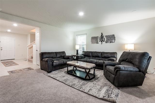 Building Photo - 382 Boroughbridge Dr