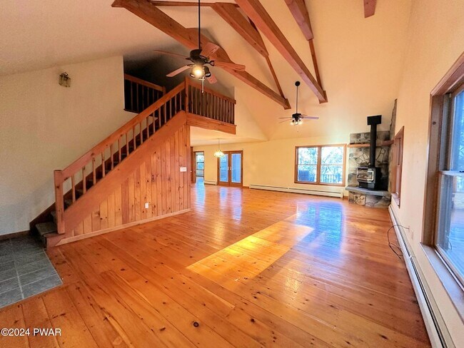 Foto del edificio - 109 Mountain Laurel Ln
