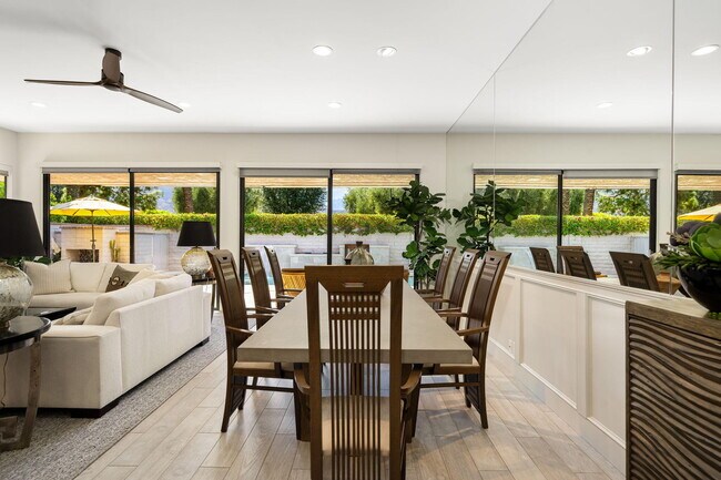 Foto del edificio - 76 Princeton Dr