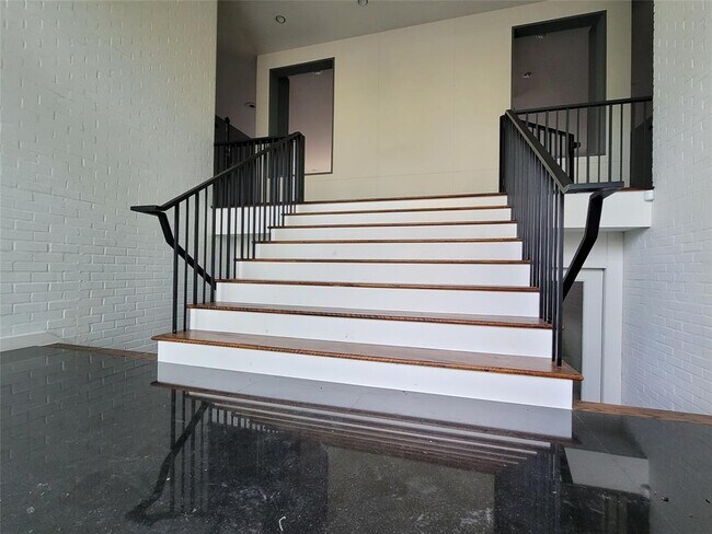 Foto del edificio - 62 Briar Hollow Ln