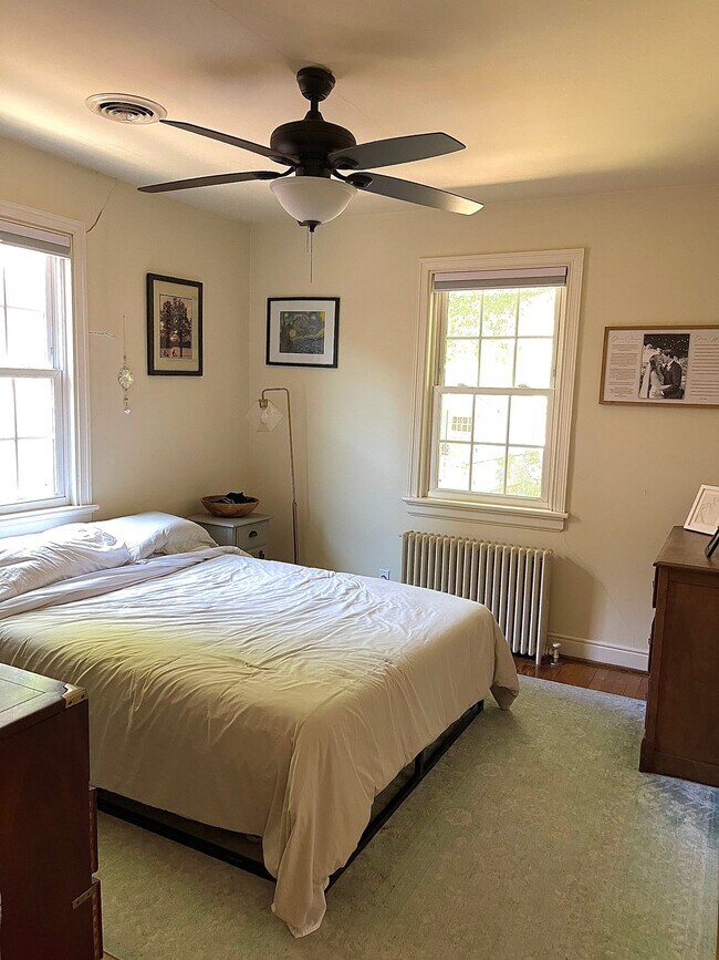 Foto del edificio - 3708 Ellwood Ave