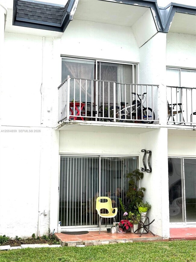 Foto del edificio - 7256 SW 94th Pl