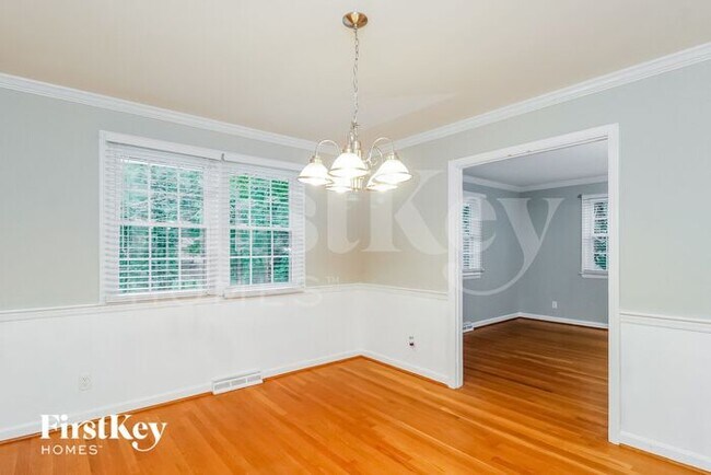 Building Photo - 2407 Running Brook Dr