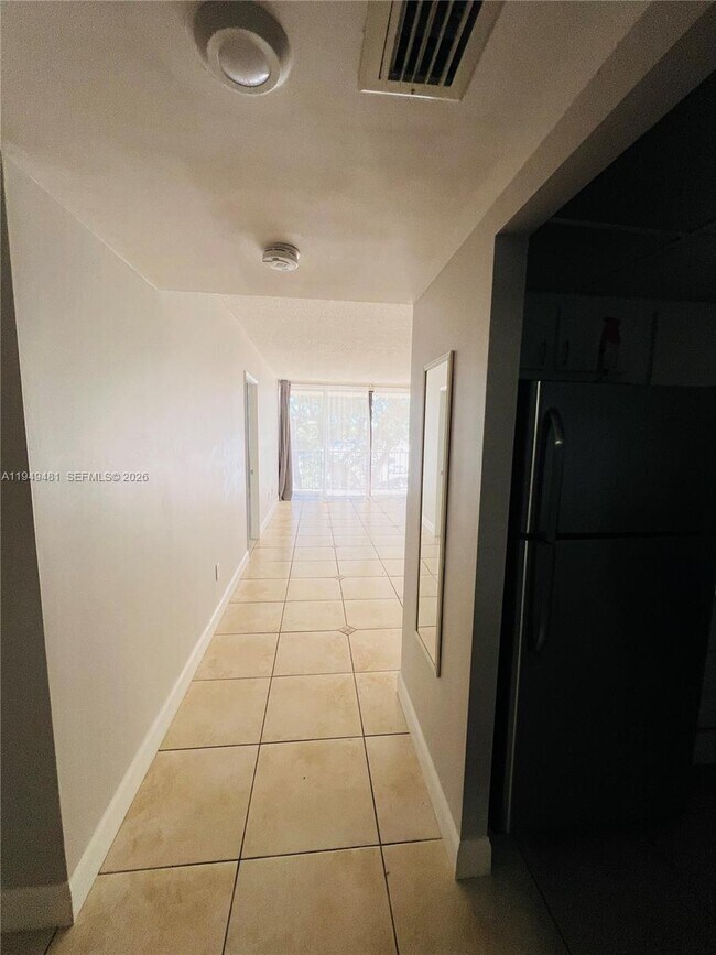 Foto del edificio - 1470 NE 123rd St