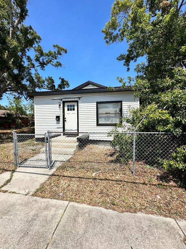 Photo - 1426 40th St S House