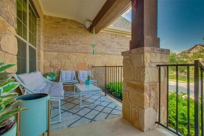 Foto del edificio - 12221 Montclair Bend