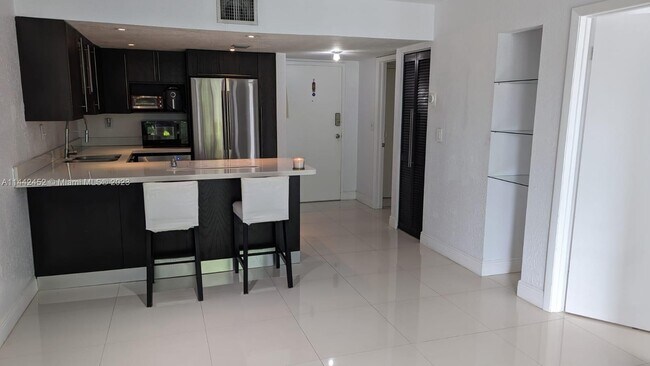 Foto del edificio - 995 SW 84th Ave