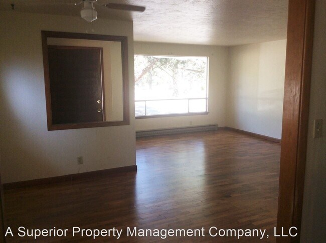 Building Photo - 2 br, 1 bath House - 1007 NE Bear Creek Rd.