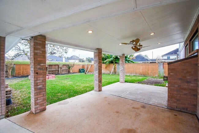 Foto del edificio - 51 Rivercoach Ln