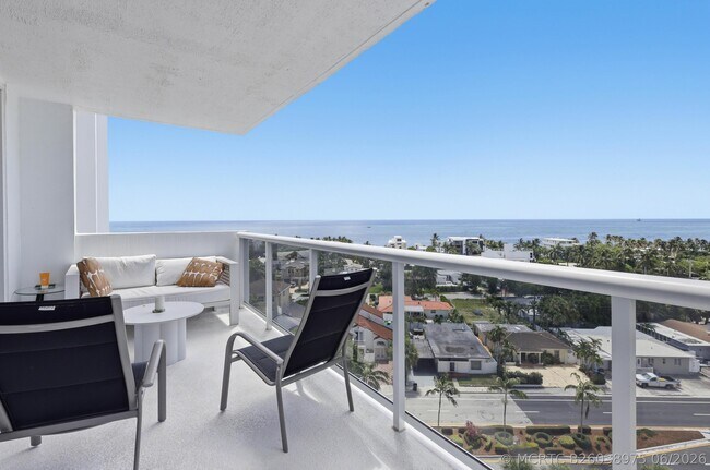 Foto del edificio - 2715 N Ocean Blvd