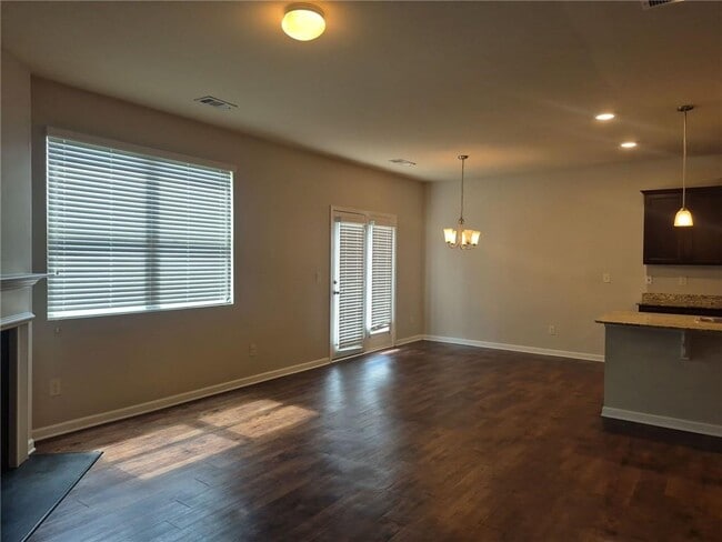 Building Photo - 109 Meadowlark Way