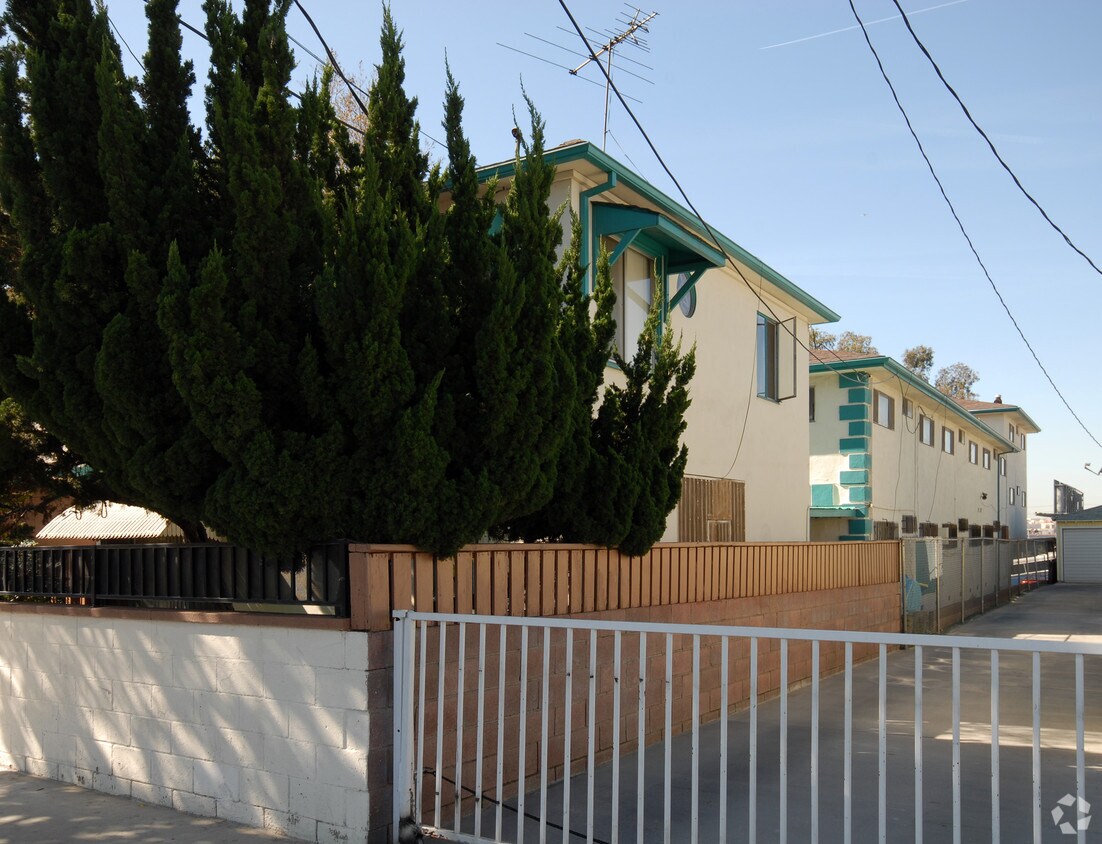 Building Photo - 211 S Boyle Ave
