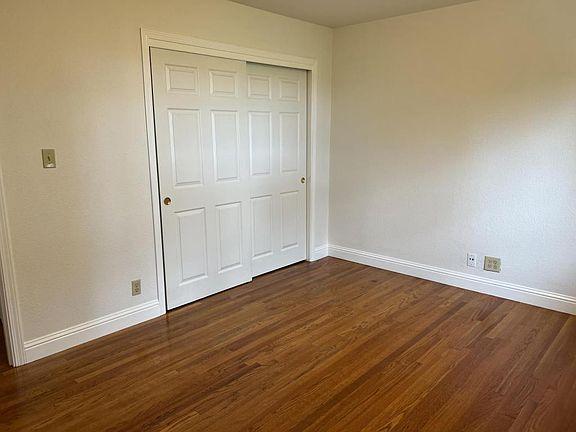 Building Photo - 969 Oak Terrace Ct