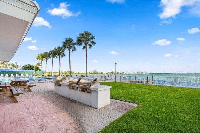 Foto del edificio - 3301 NE 5th Ave