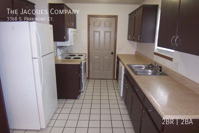 Foto del edificio - 3368 S Parkmont Ct