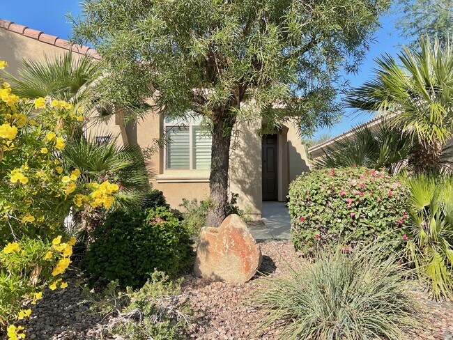 Building Photo - 81952 Avenida Bienvenida