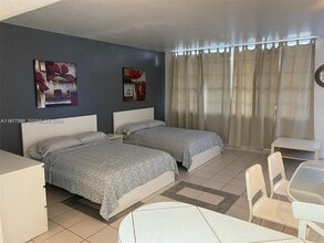 Building Photo - 100 Lincoln Rd