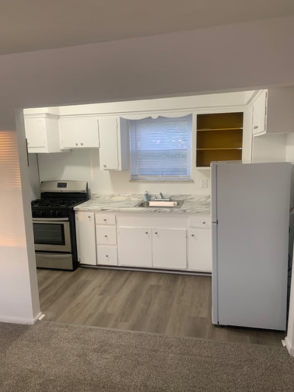 Photo - 33170 Aurora Rd (Solon, OH)