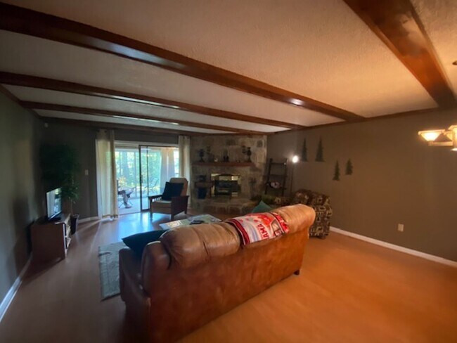 Foto del edificio - Condo Life!!!