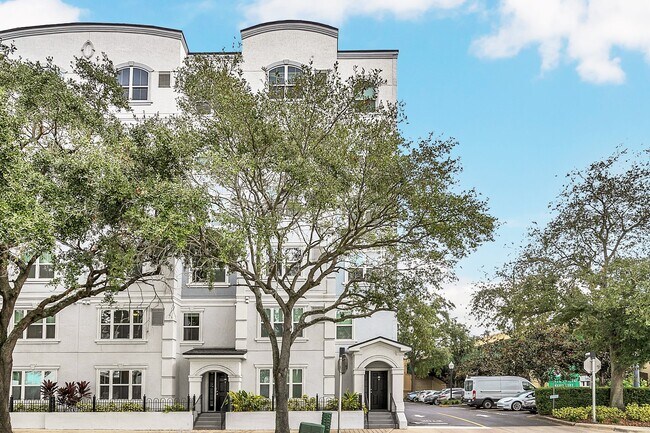 Photo - 204 E South St Townhome