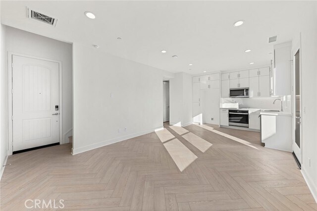Foto del edificio - 17540 Cameron Lane