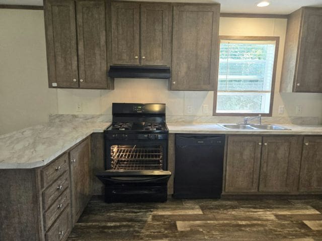Building Photo - 319 Oriole Ln