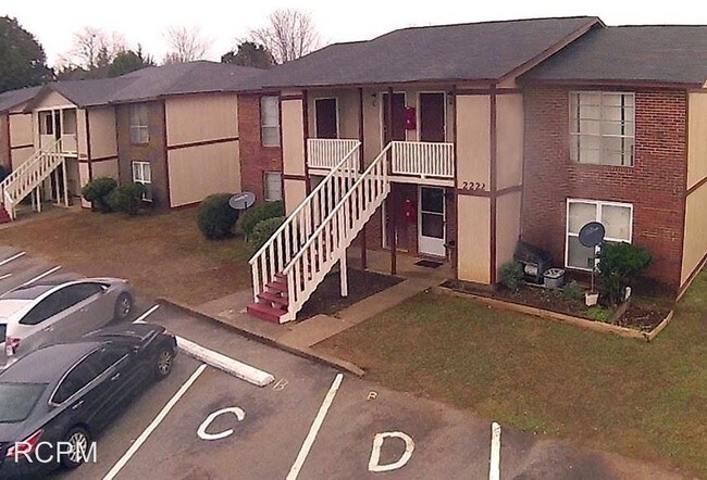 Building Photo - 2222 Jonathan Dr NW