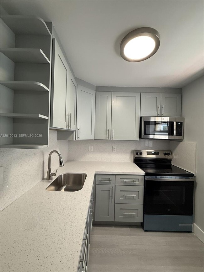 Building Photo - 8500 SW 109th Ave