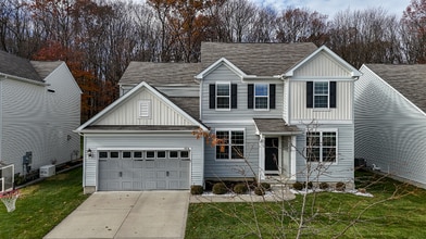 Building Photo - 4816 Lake View Dr