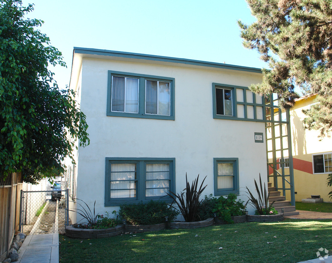 Building Photo - 5129 Cahuenga Blvd