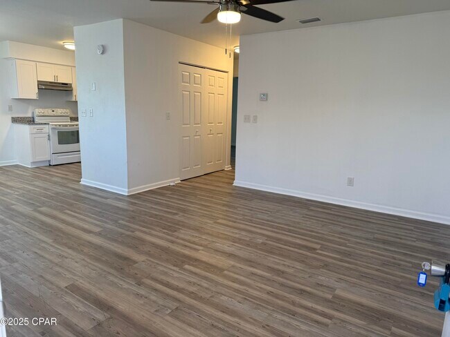 Foto del edificio - 130 Beulah Ave