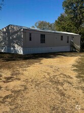 Building Photo - 65 Armstrong Rd