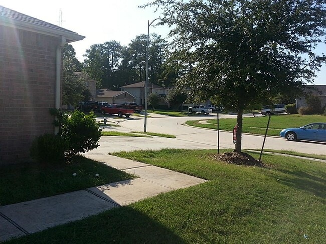 Foto del edificio - 22851 Twisting Pine Dr