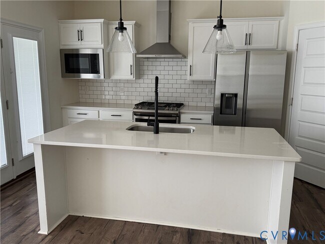 Foto del edificio - 18630 Palisades Cv Ct