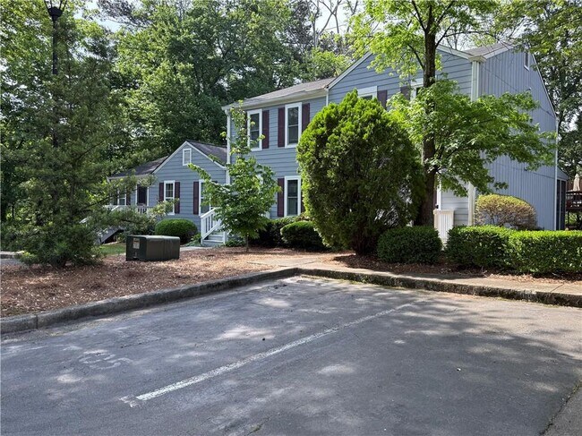 Foto del edificio - 405 Oak Harbor Ct