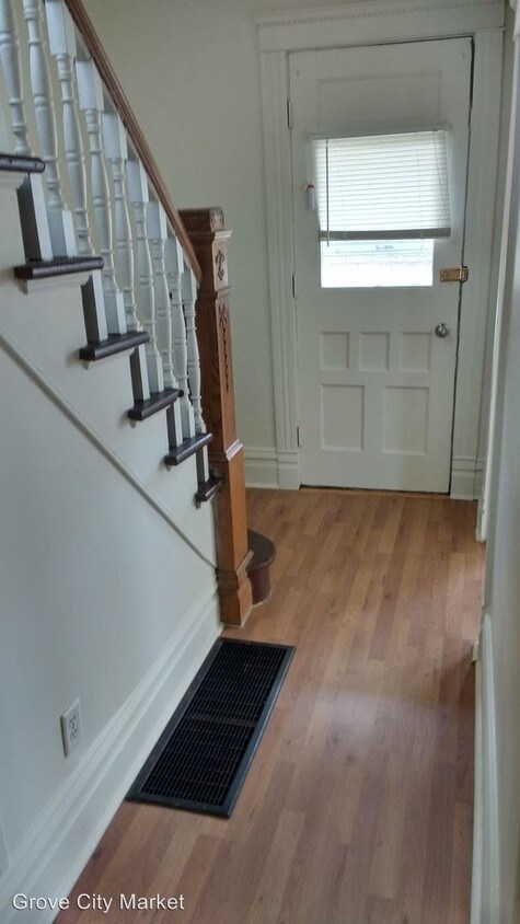 Foto del edificio - 3 br, 1 bath House - 218 S Center St
