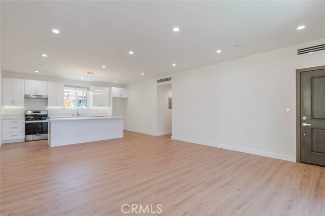 Building Photo - 10230 Tujunga Canyon Blvd