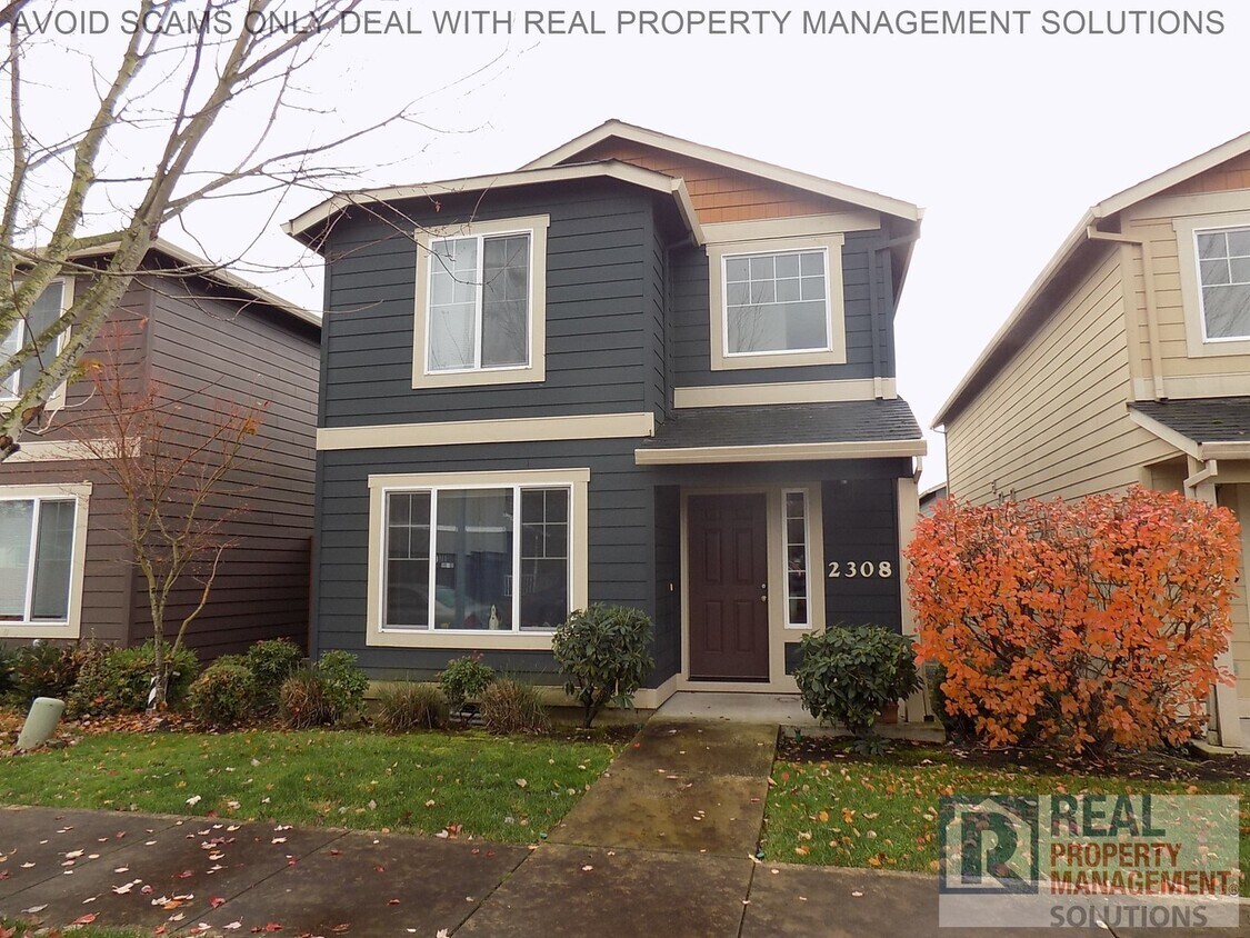 Foto principal - 2308 E 3rd St