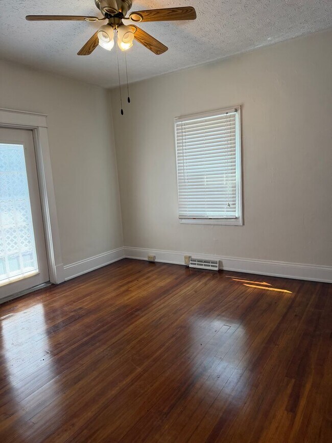 Foto del edificio - 305 Sussex St