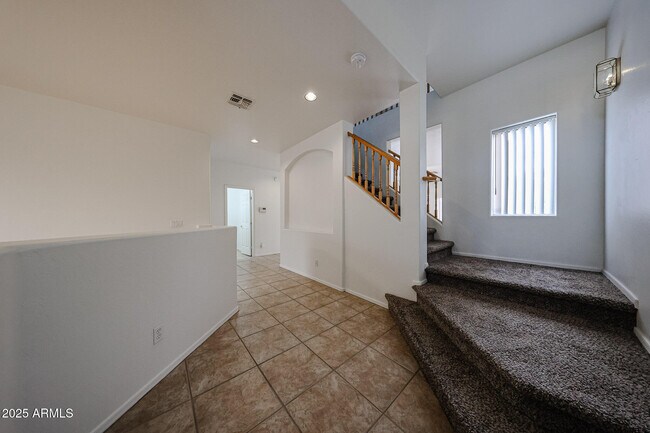 Foto del edificio - 453 N 105th Pl