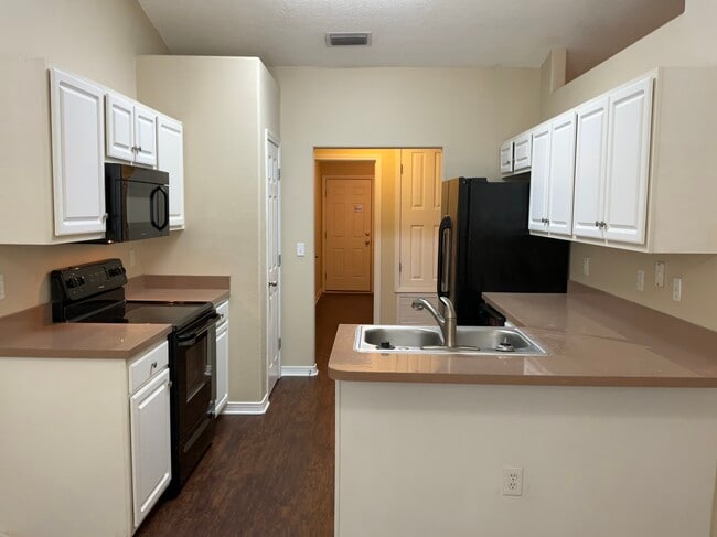 Foto del edificio - 12142 Corner Oaks Dr